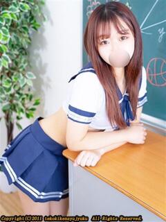 藤井りいさ