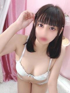 まの【黒髪美肌の清楚…