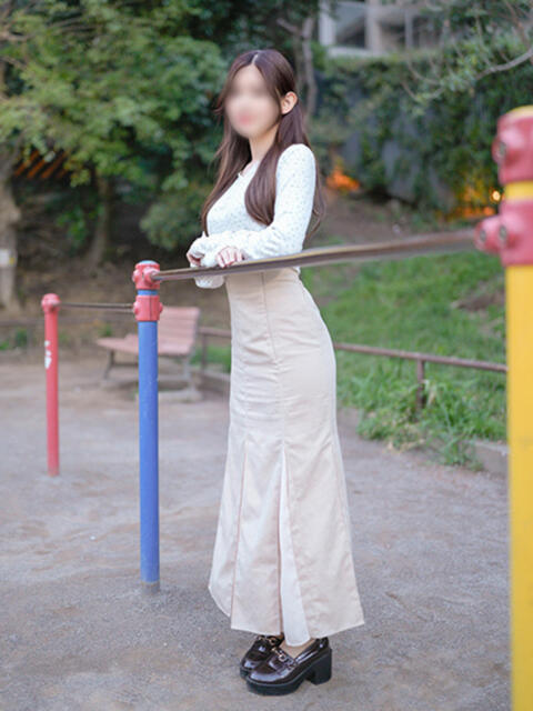 AINA 4